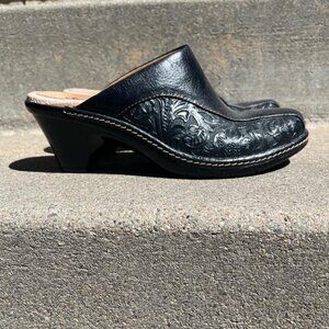 Sofft Black Leather Clogs